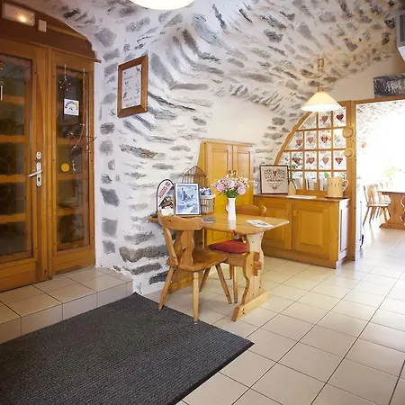 B&B La Roche Du Croue 3*