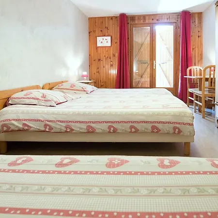 La Roche Du Croue Bed & Breakfast 3*