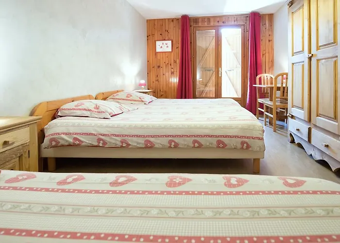 La Roche Du Croue Bed & Breakfast 3*